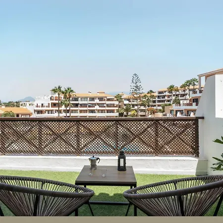 公寓 Atico 3 Palmeras Albatros 圣米格尔德阿沃纳